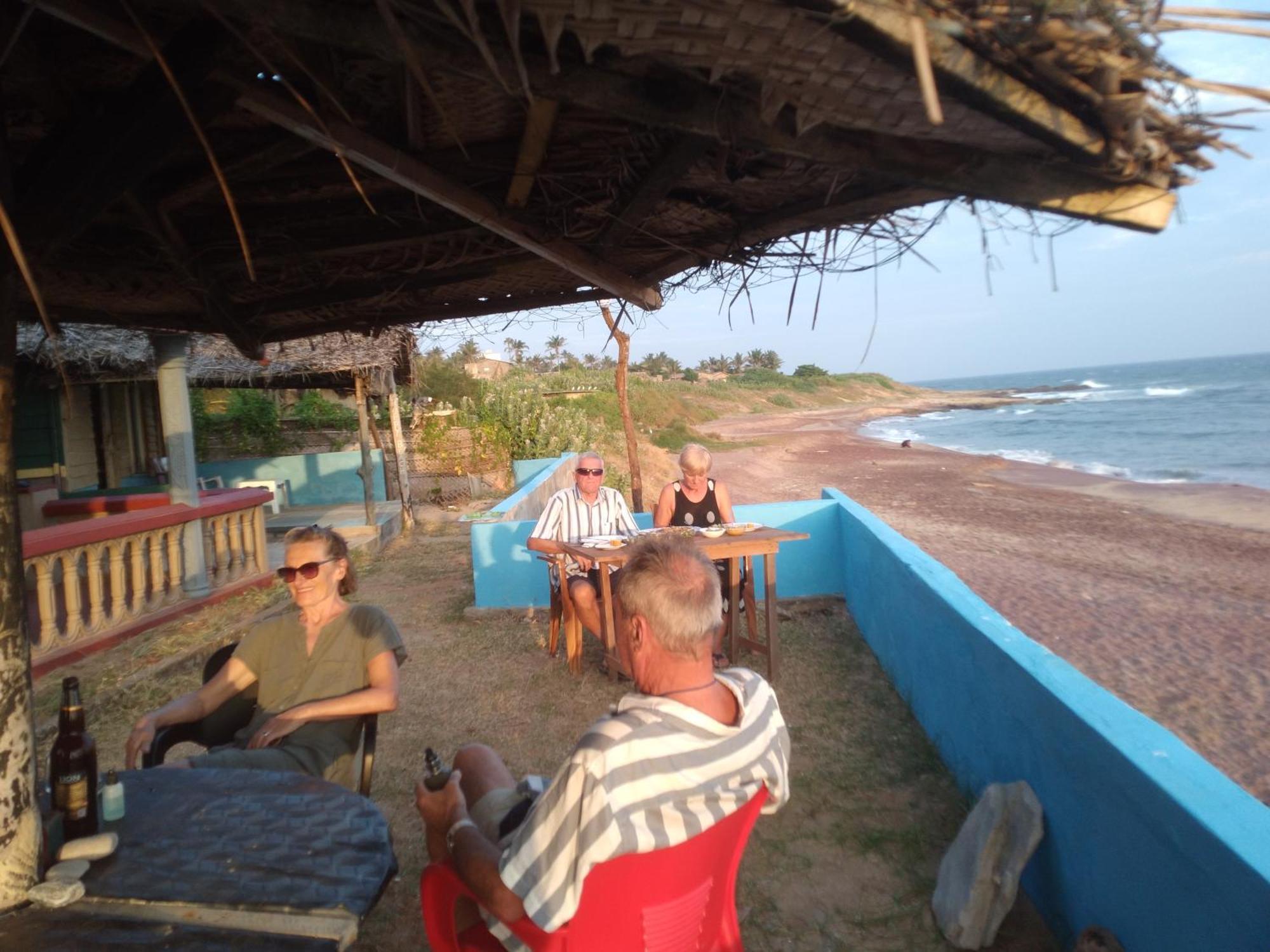 Happy Beach Safari Retreat Hambantota Ngoại thất bức ảnh