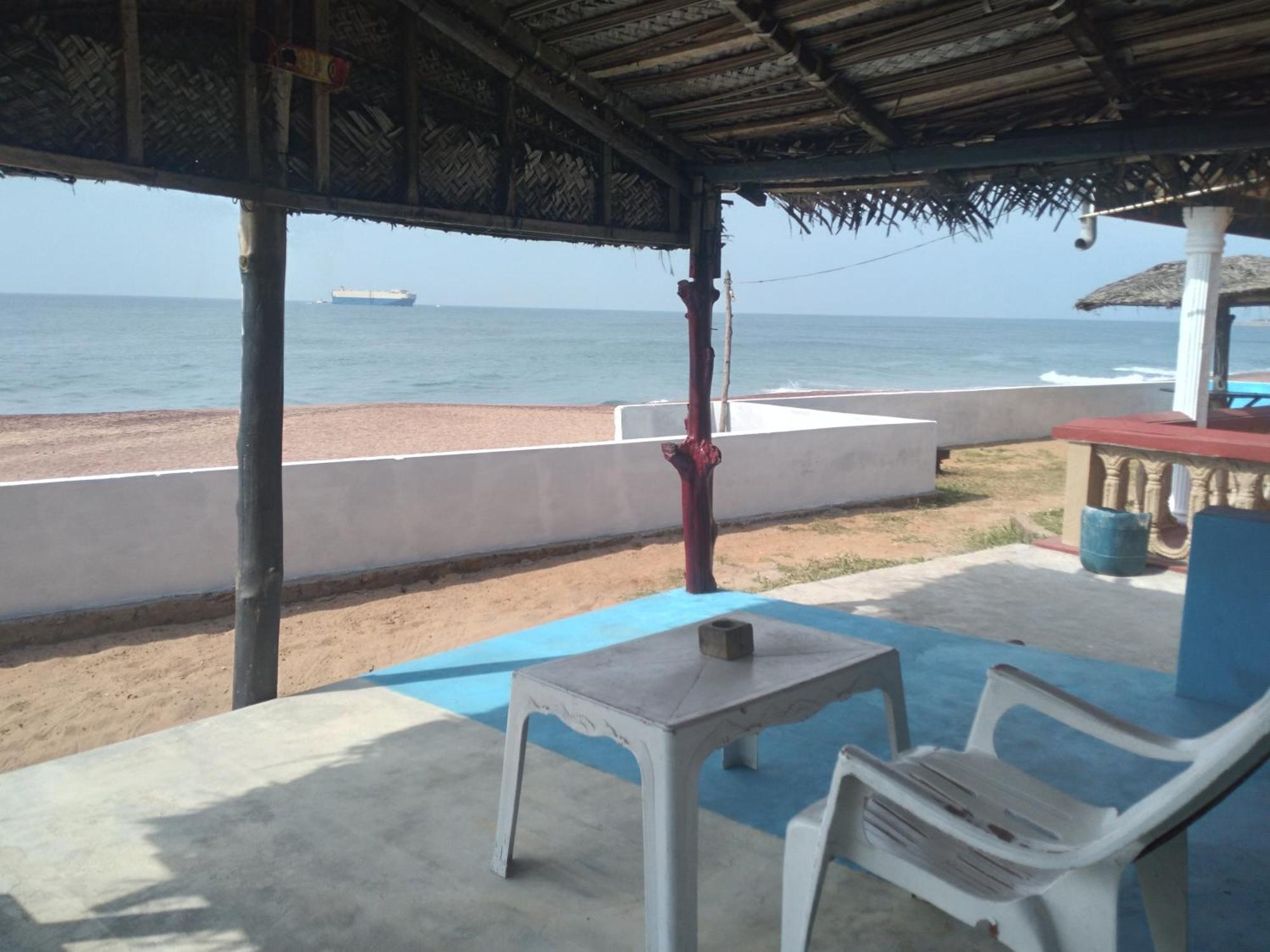 Happy Beach Safari Retreat Hambantota Phòng bức ảnh