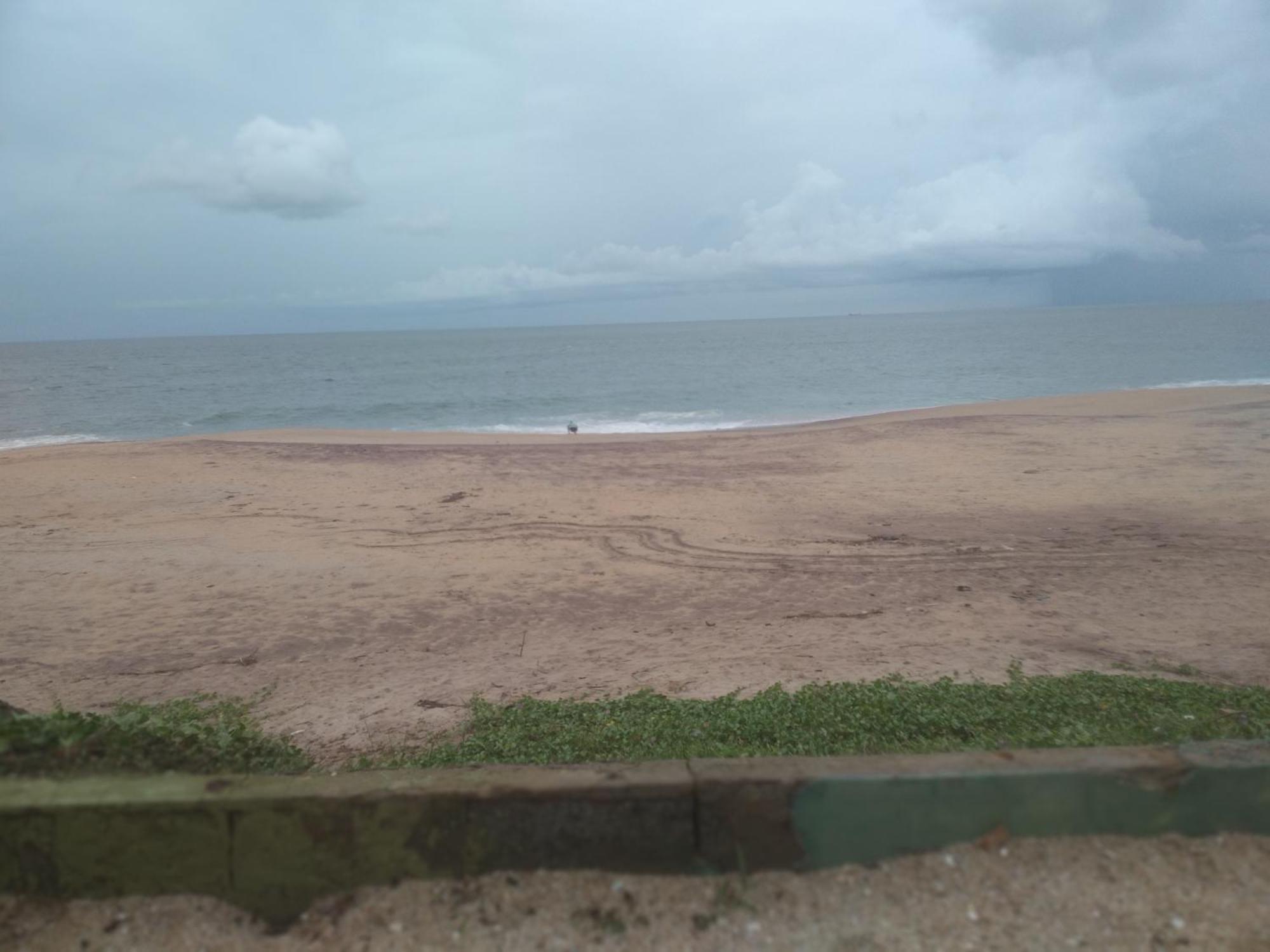 Happy Beach Safari Retreat Hambantota Phòng bức ảnh